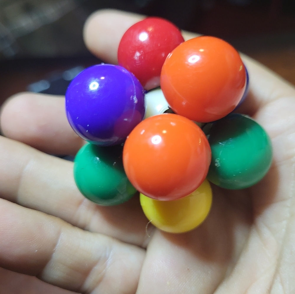 Fidget ball